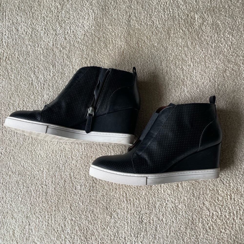 Linda Paolo Felicia wedge Shoe